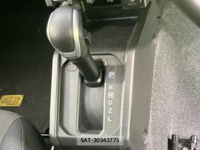 Suzuki JIMNY 2023-01 8225469-16
