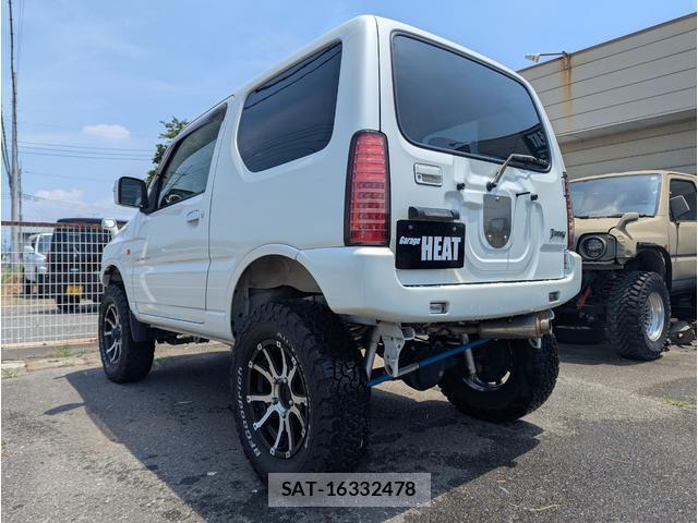 Suzuki JIMNY 2009-10 8225621-4