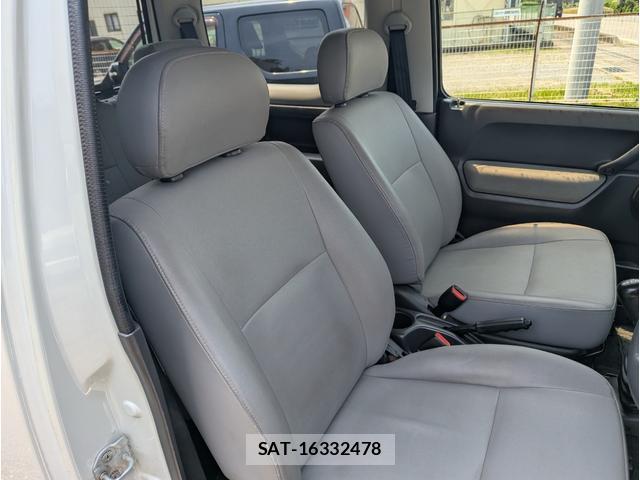 Suzuki JIMNY 2009-10 8225621-8