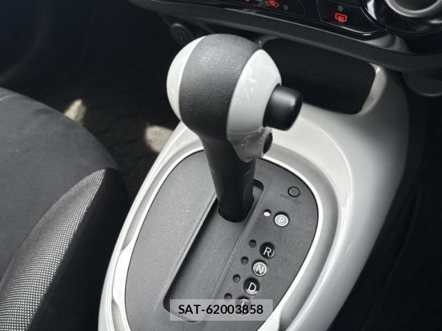 Nissan JUKE 2016-01 8225326-17