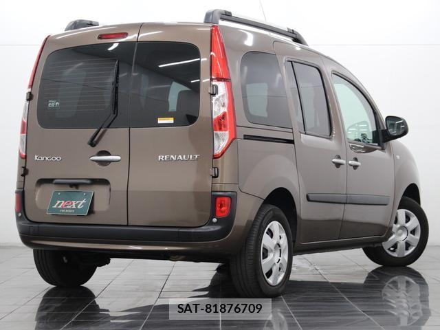 Renault KANGOO 2016-03 8221665-1