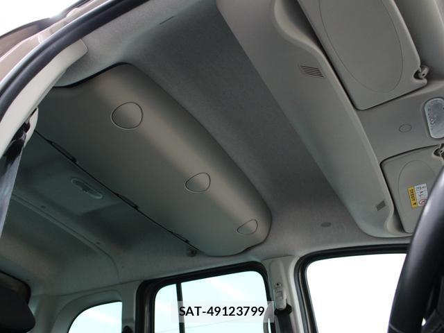 Renault KANGOO 2019-05 8221666-14