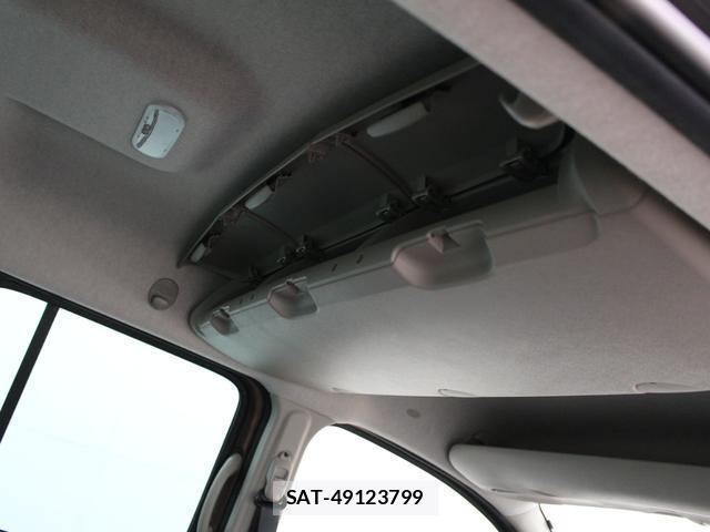Renault KANGOO 2019-05 8221666-16