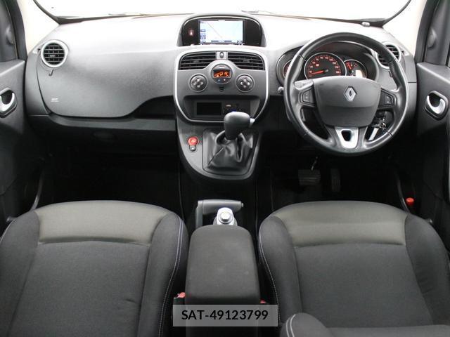 Renault KANGOO 2019-05 8221666-4