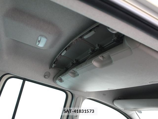 Renault KANGOO 2020-08 8221667-13