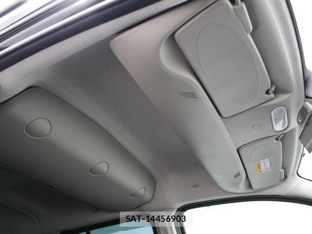 Renault KANGOO 2019-07 8221670-14