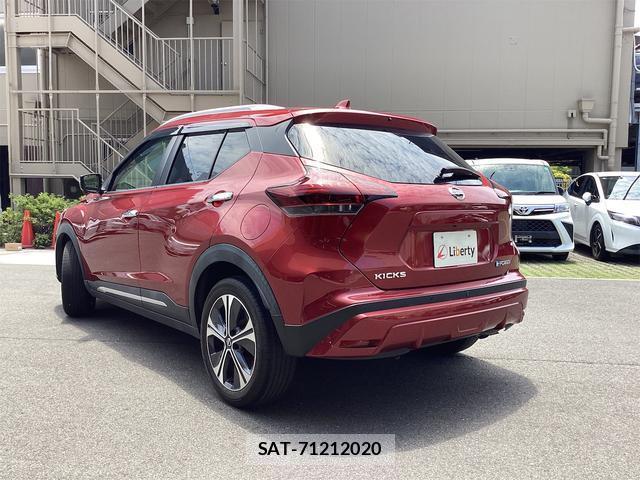 Nissan KICKS 2021-06 8216838-17