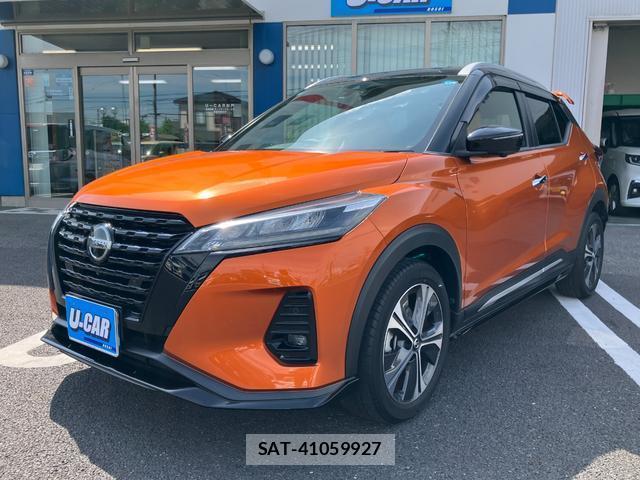 Nissan KICKS 2023-03 8221242-12