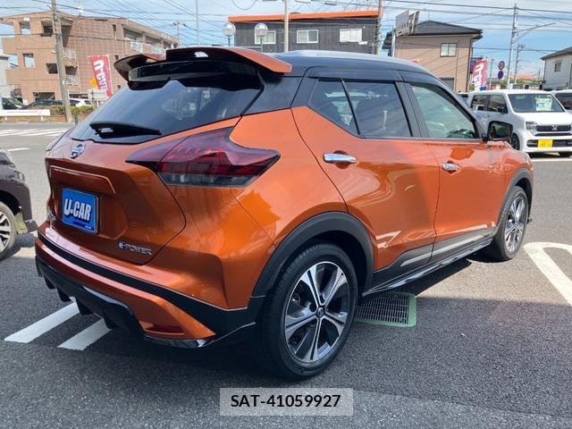 Nissan KICKS 2023-03 8221242-13