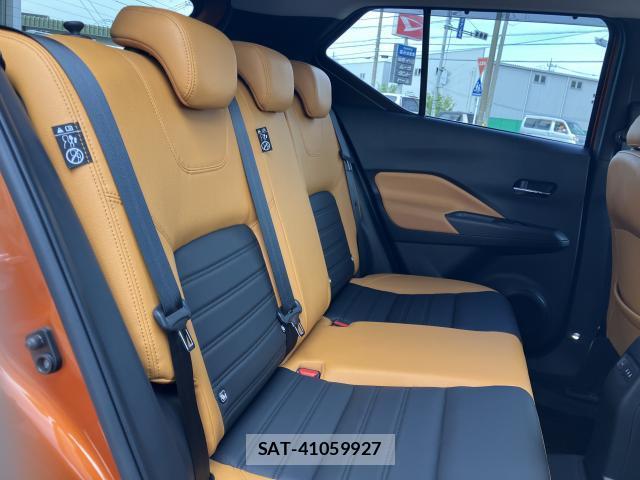 Nissan KICKS 2023-03 8221242-6