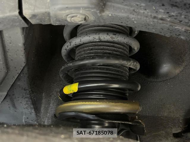 Nissan KICKS 2021-05 8222658-19