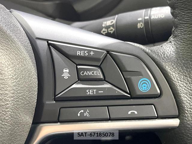 Nissan KICKS 2021-05 8222658-4