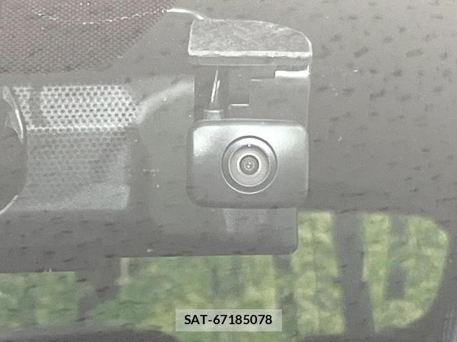 Nissan KICKS 2021-05 8222658-7