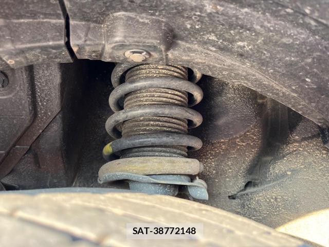 Nissan KICKS 2021-10 8224122-19