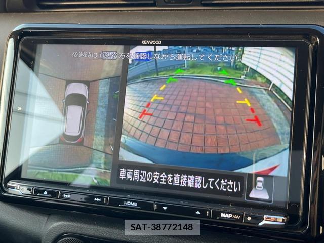 Nissan KICKS 2021-10 8224122-3