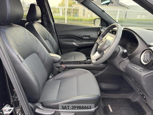 Nissan KICKS 2022-09 8225277-4