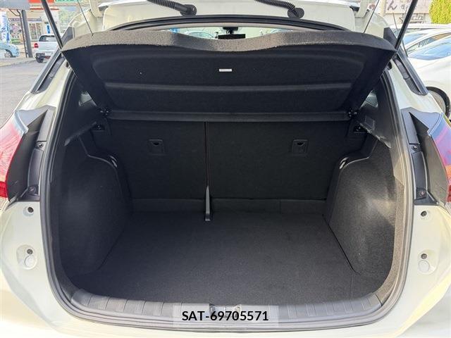 Nissan KIX 2023-09 8216770-10