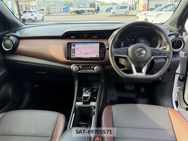 Nissan KIX 2023-09 8216770-6