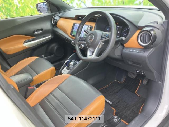 Nissan KIX 2021-05 8225123-4