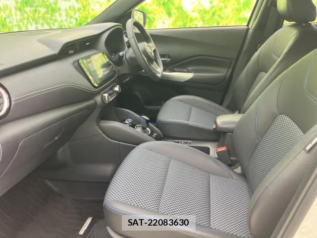 Nissan KIX 2022-03 8225365-5
