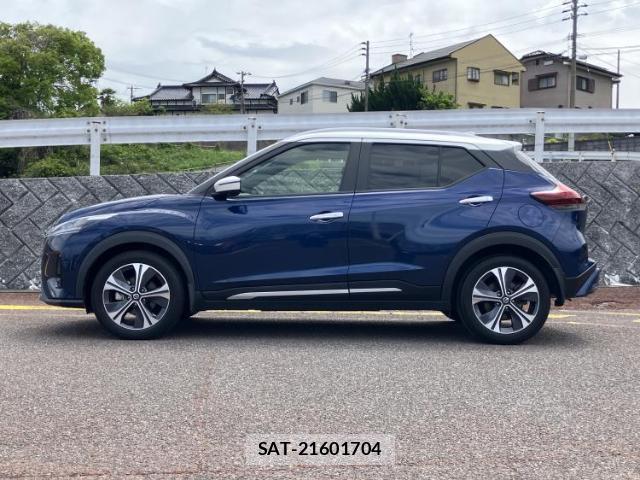 Nissan KIX 2022-03 8225518-1