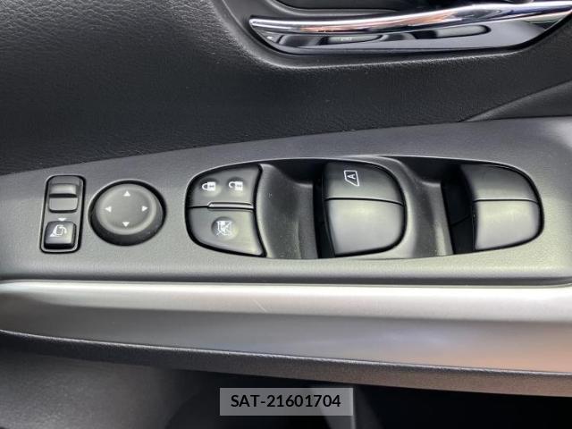 Nissan KIX 2022-03 8225518-17
