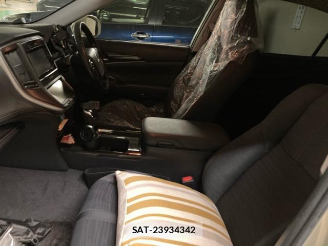 Toyota KLUGER HYBRID 2015-07 8219767-10