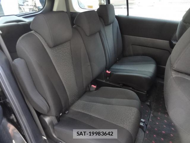 Nissan LAFESTA 2012-08 8221257-13