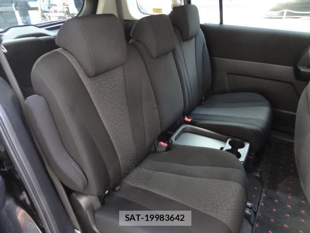 Nissan LAFESTA 2012-08 8221257-15