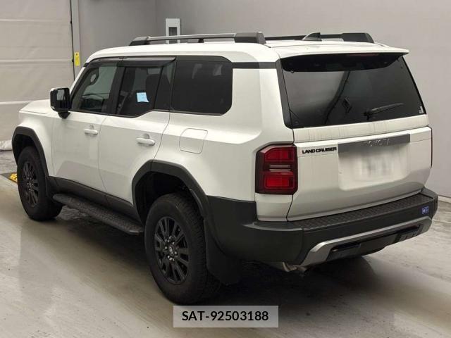 Toyota Land Cruiser 250 2024-10 8218608-10