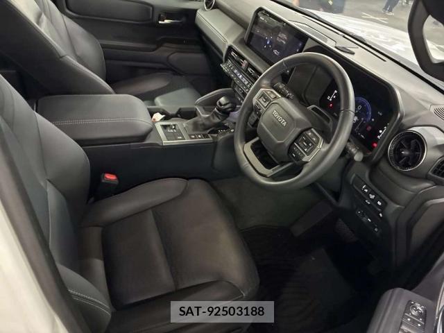 Toyota Land Cruiser 250 2024-10 8218608-4