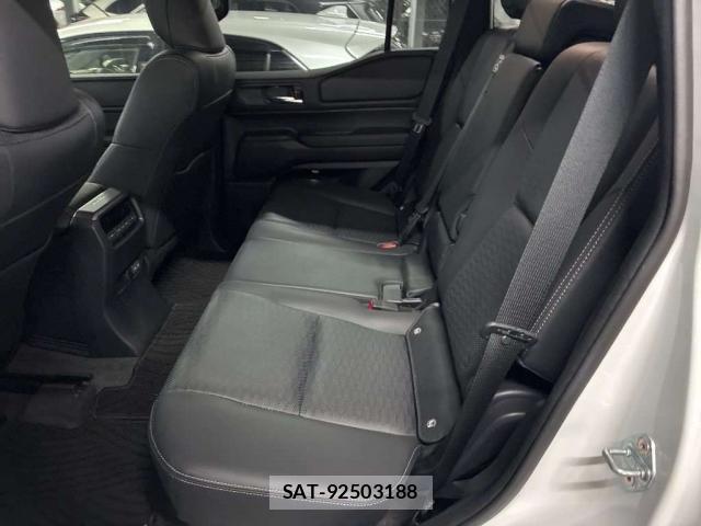 Toyota Land Cruiser 250 2024-10 8218608-6