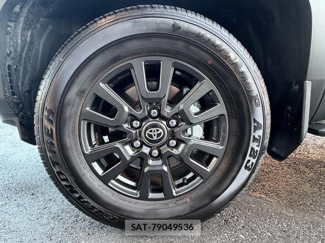 Toyota Land Cruiser 250 2025-04 8220191-11
