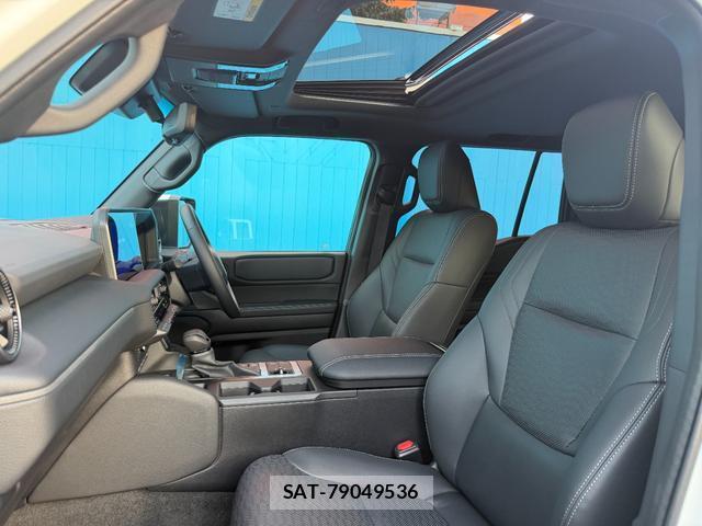 Toyota Land Cruiser 250 2025-04 8220191-13