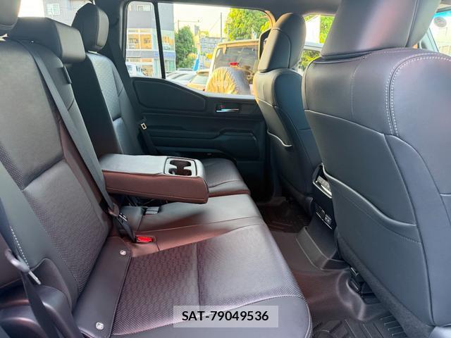 Toyota Land Cruiser 250 2025-04 8220191-15