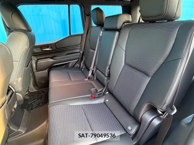 Toyota Land Cruiser 250 2025-04 8220191-18