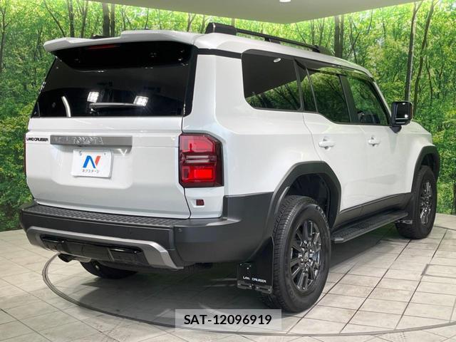 Toyota Land Cruiser 250 2024-12 8220321-16
