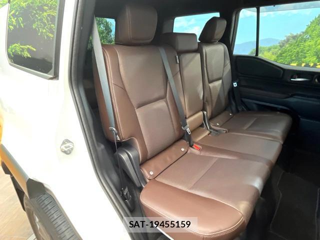 Toyota Land Cruiser 250 2024-09 8220359-8