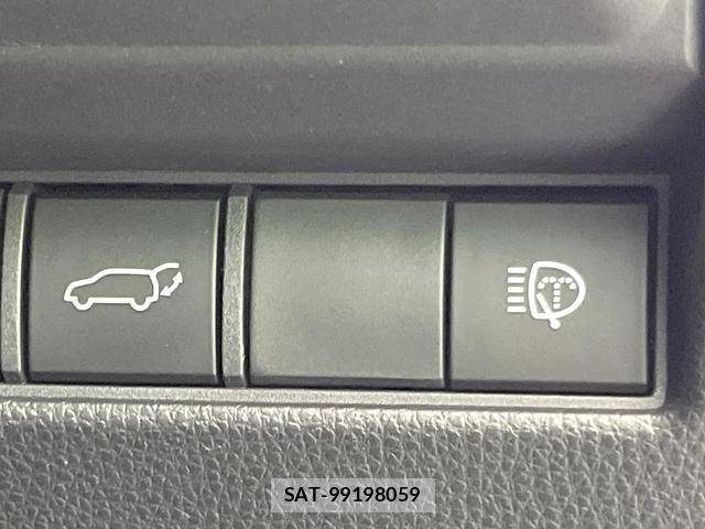 Toyota Land Cruiser 250 2025-01 8220966-6