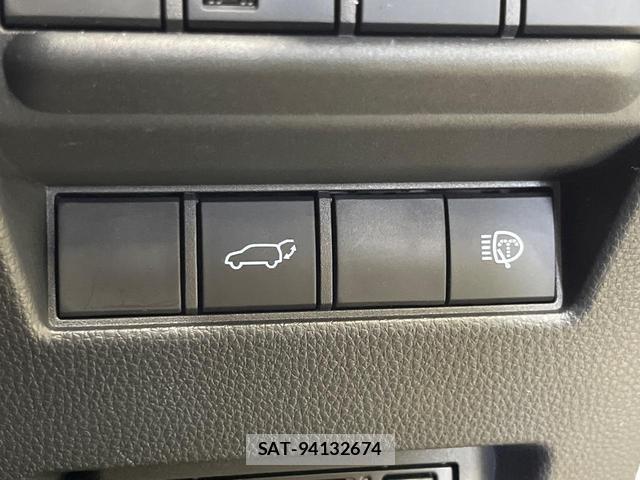 Toyota Land Cruiser 250 2025-04 8221643-6