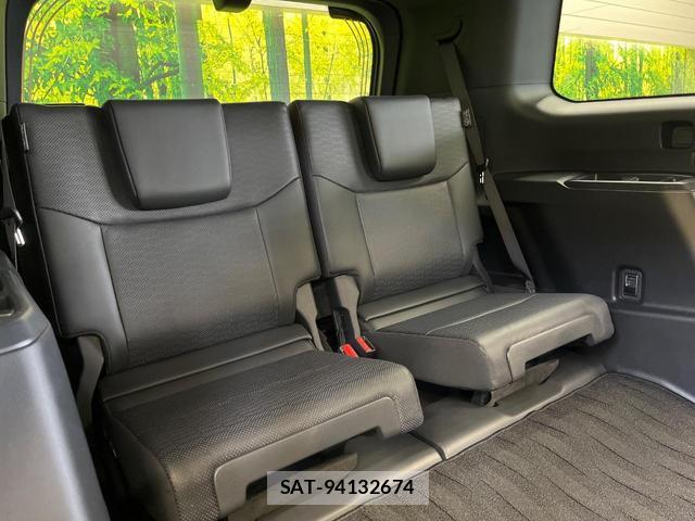 Toyota Land Cruiser 250 2025-04 8221643-9