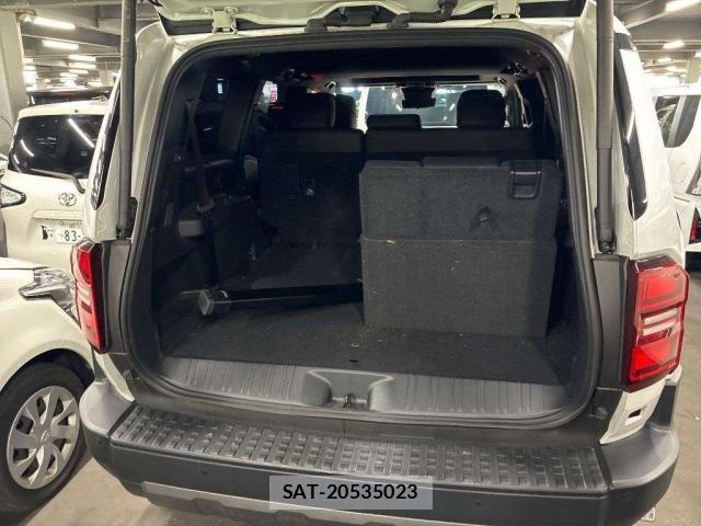 Toyota Land Cruiser 250 2025-02 8222945-12