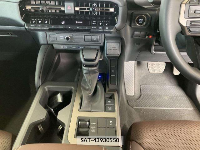 Toyota Land Cruiser 250 2024-06 8222947-11