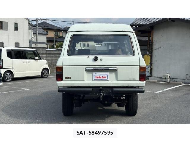 Toyota LAND CRUISER 1988-09 8217247-17