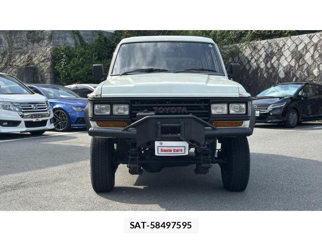 Toyota LAND CRUISER 1988-09 8217247-2