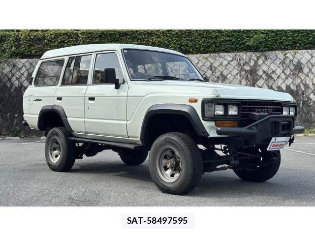 Toyota LAND CRUISER 1988-09 8217247-8