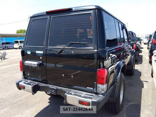 Toyota Land Cruiser 70 1998-09 8223071-4