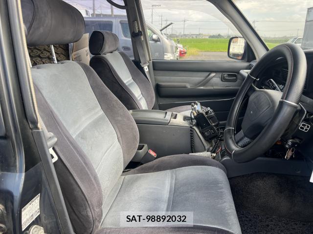 Toyota Land Cruiser 80 1990-03 8218445-17