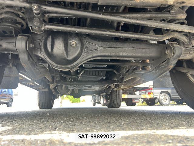 Toyota Land Cruiser 80 1990-03 8218445-18