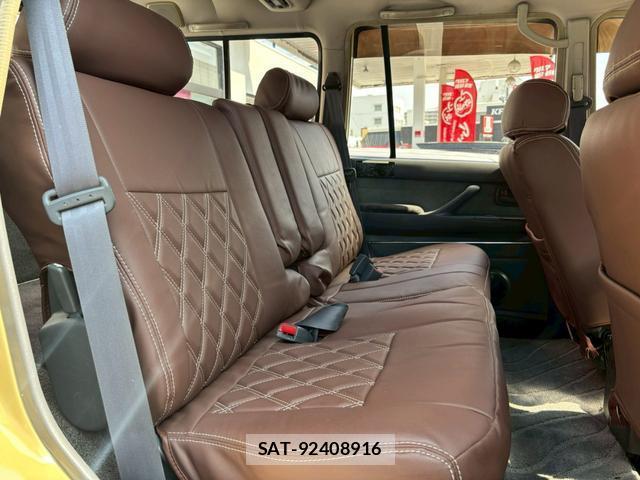 Toyota Land Cruiser 80 1992-10 8222954-16